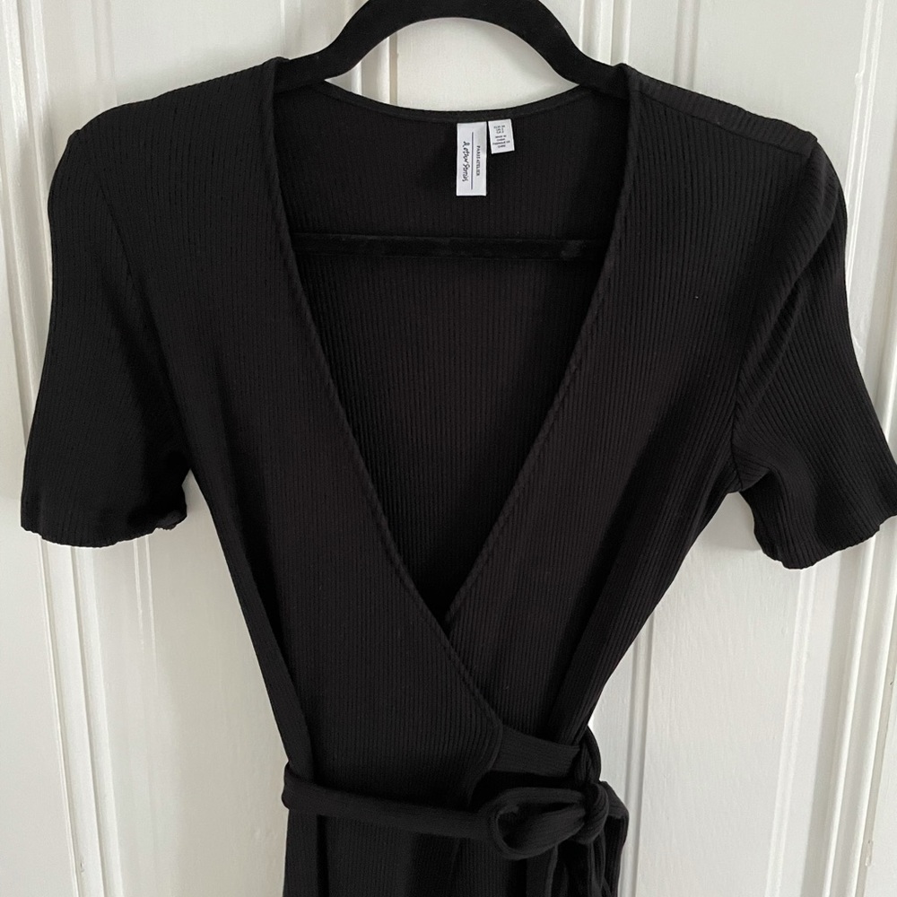 & Other Stories black French wrap dress sz. 2